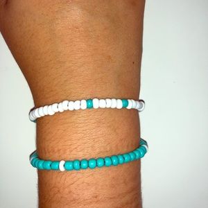 Beachy Bracelets.